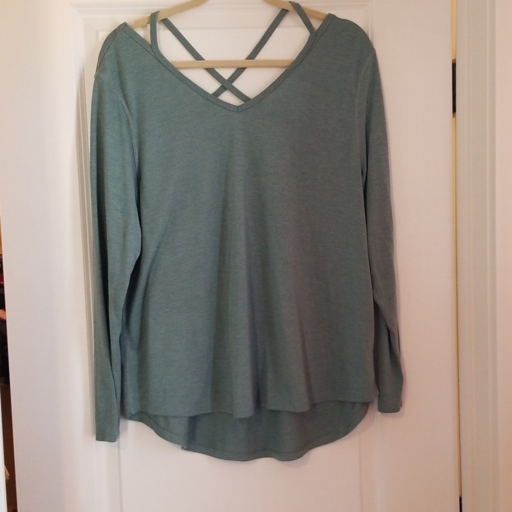 Cute old navy active top